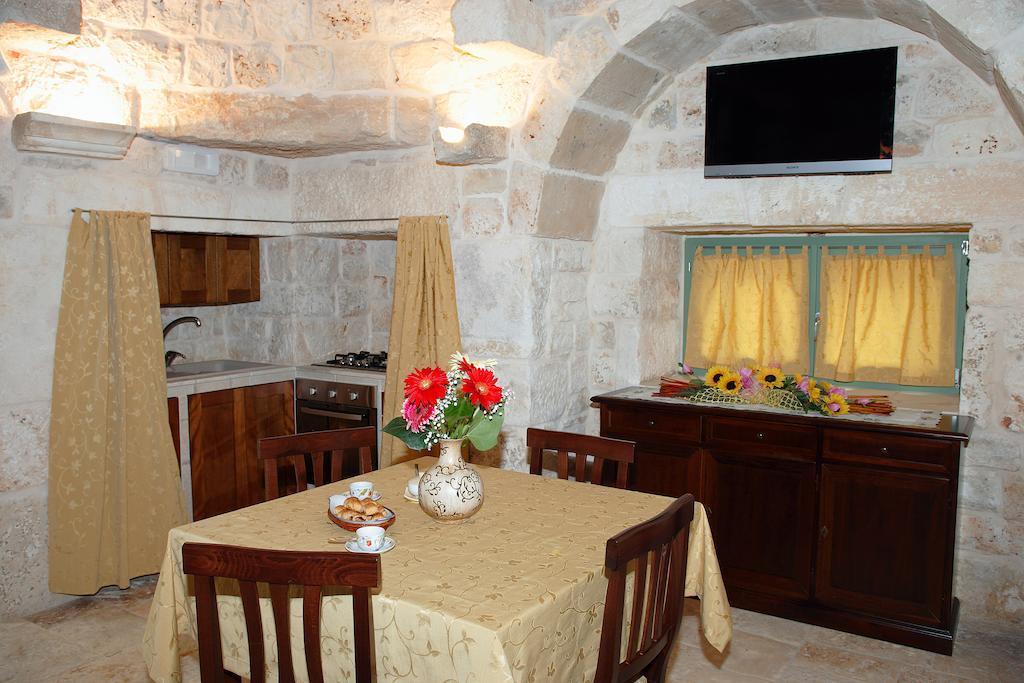Trulli Boccadoro Otel Ostuni Oda fotoğraf