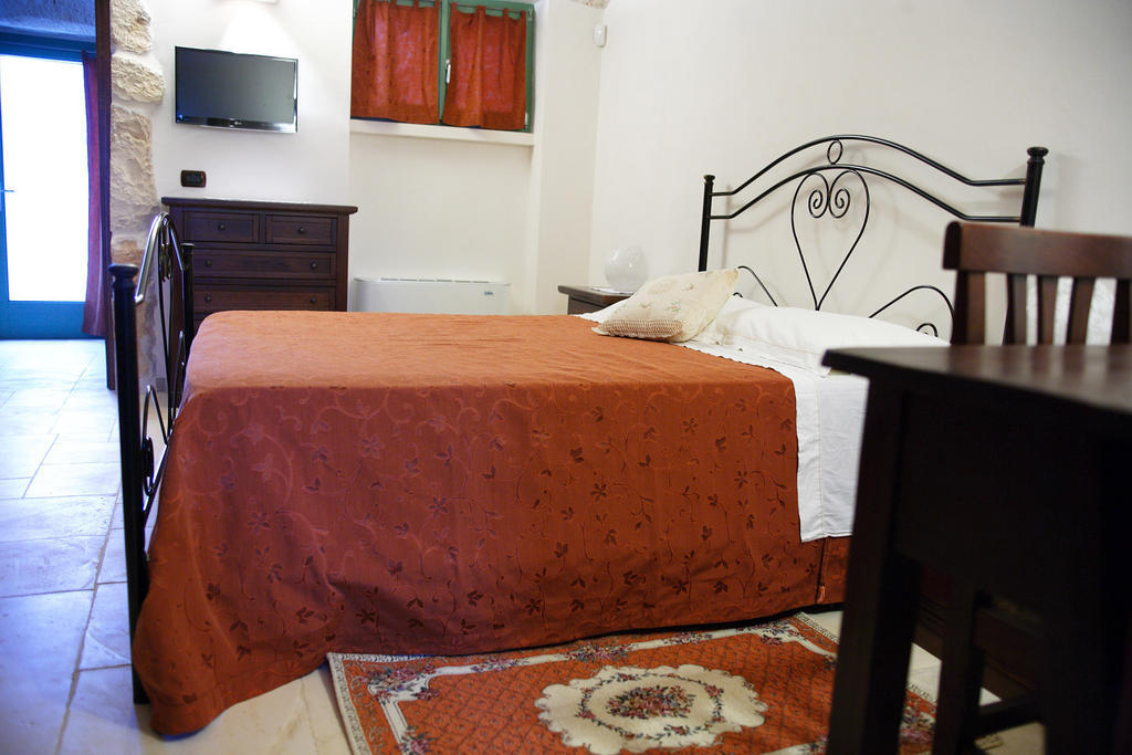 Trulli Boccadoro Otel Ostuni Oda fotoğraf