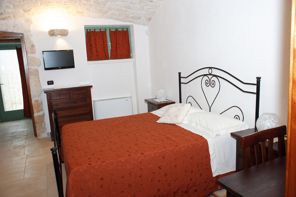 Trulli Boccadoro Otel Ostuni Oda fotoğraf